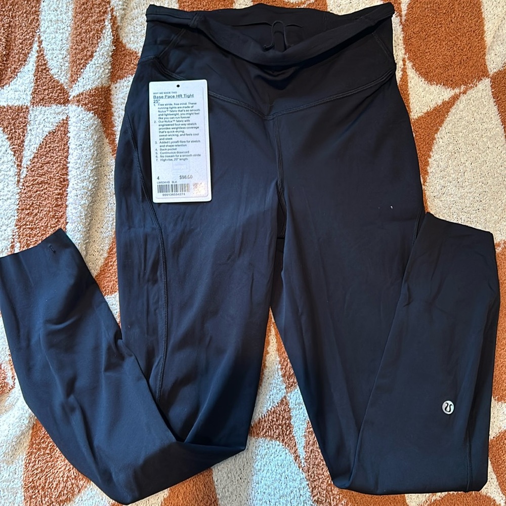 Lulu Lemon Bade Pace HE Tight 25” size 4
